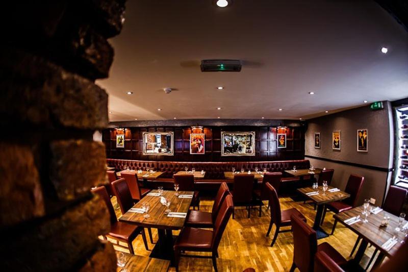 Burscough Briars Hall Hotel מראה חיצוני תמונה