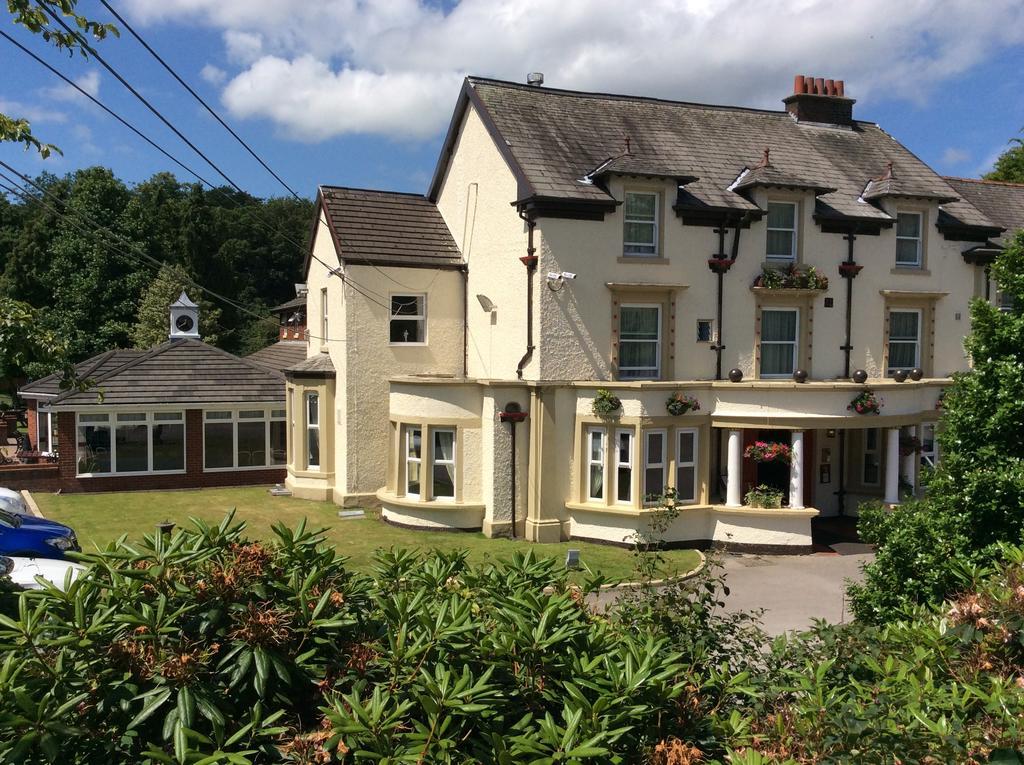 Burscough Briars Hall Hotel מראה חיצוני תמונה