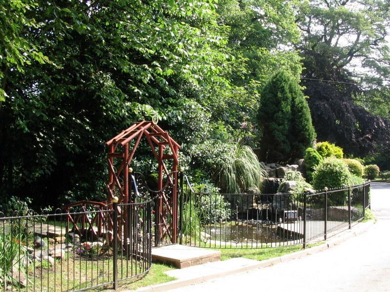 Burscough Briars Hall Hotel מראה חיצוני תמונה