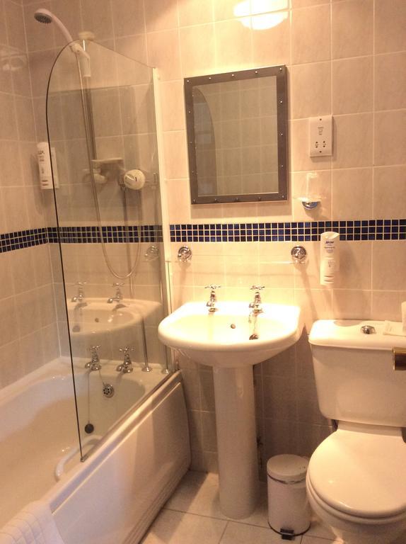 Burscough Briars Hall Hotel חדר תמונה